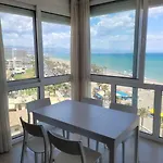 Daire Balcon Al Mar *